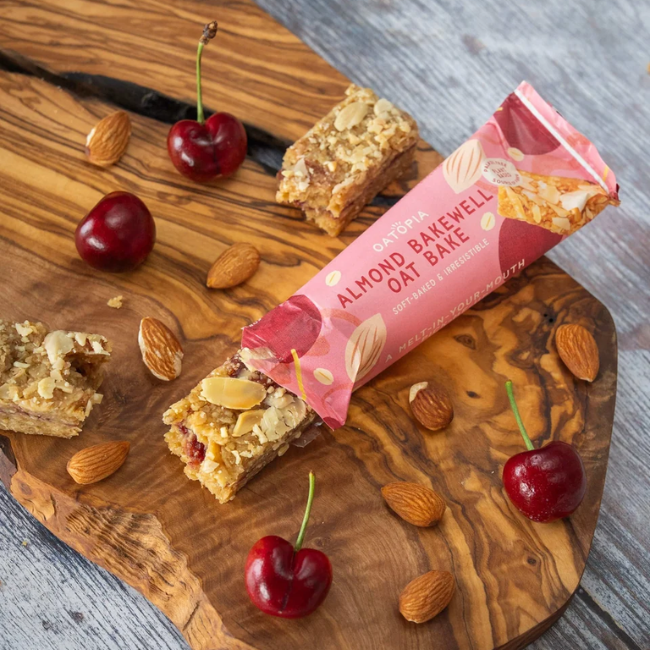 Oatopia - Oat Bake Flapjacks - Almond Bakewell